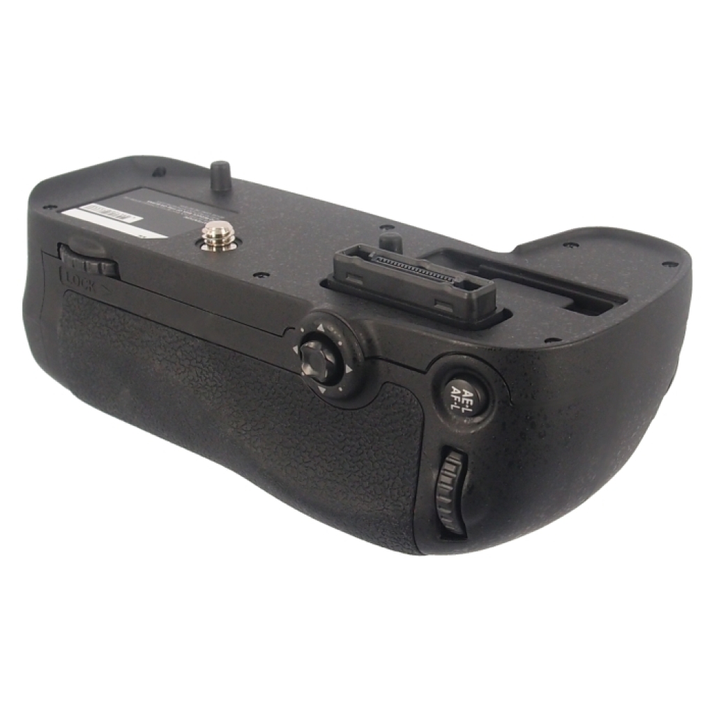 Battery grip compatible with Nikon